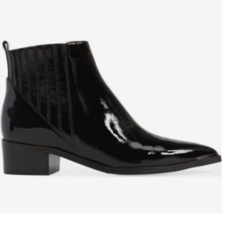 Marc Fisher LTD Black Patent Leather Ankle Boots/Bootie - Size 9